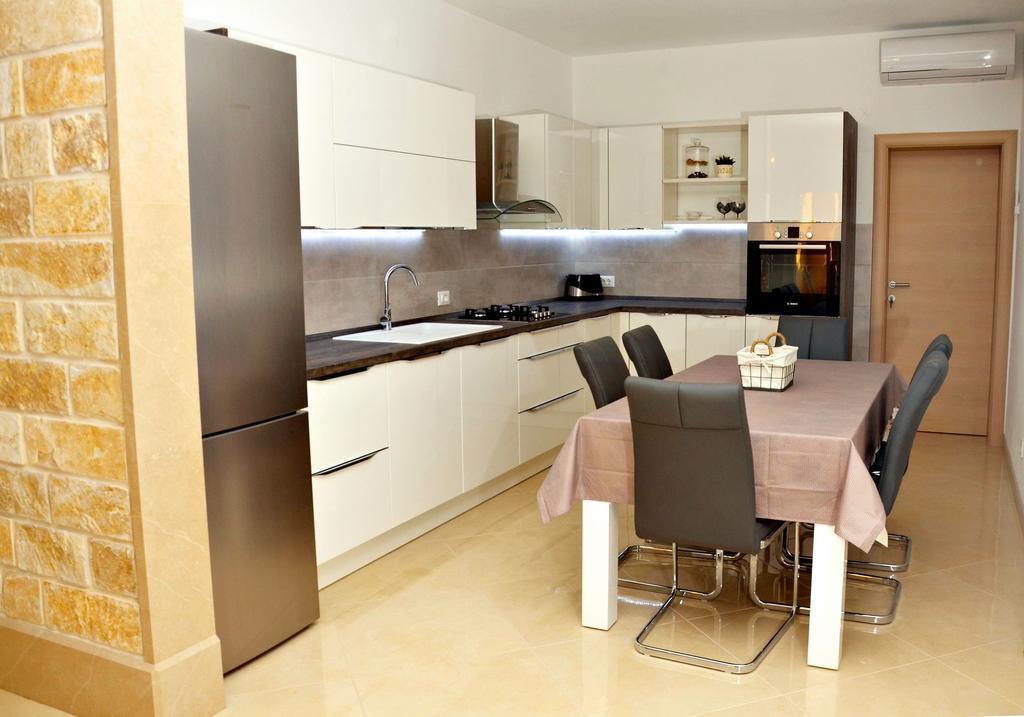 Apartment Luna Postira Ngoại thất bức ảnh